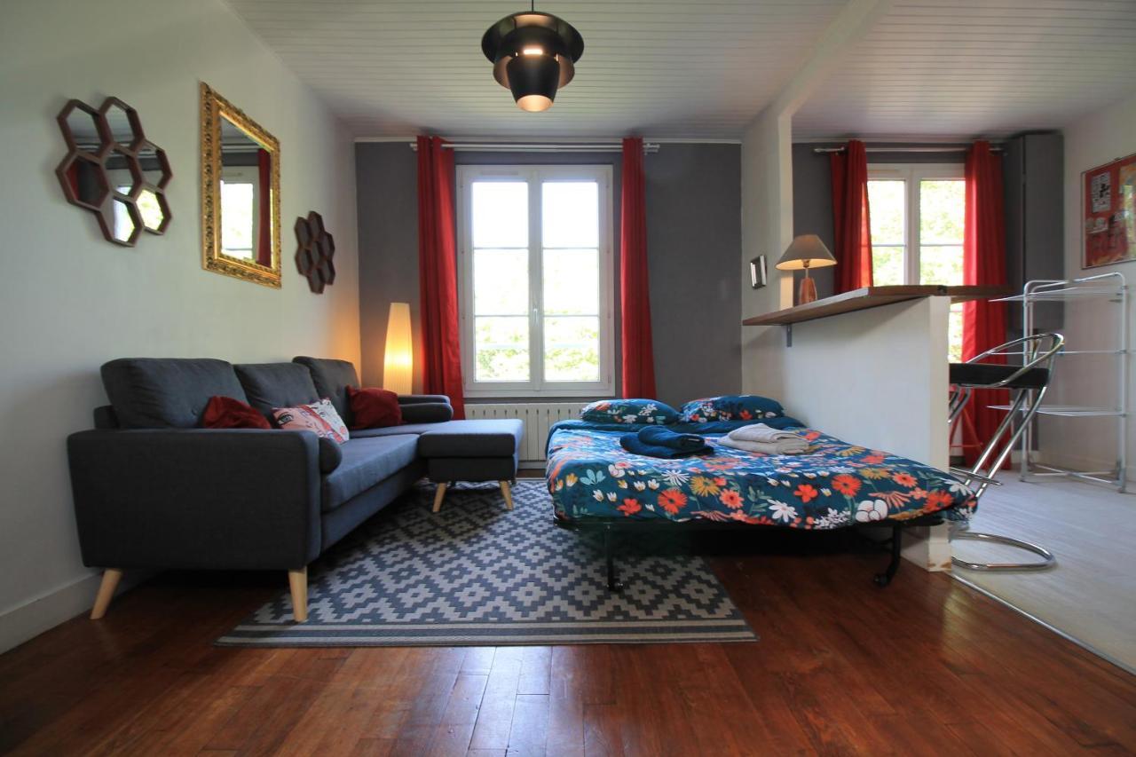 אובון Disponible - Appartement Entier - Ligne H 15Mn Paris-Gare Du Nord, Parking Rue Gratuit, 4 Pers, Station De Train En Face Toutes Les 15Mn, Hippodrome, Cdfas, Universite, Borne Electrique, 1Er Etage מראה חיצוני תמונה